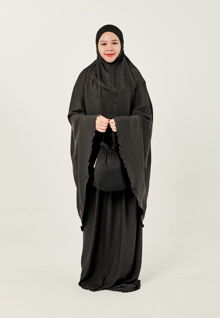 Zaahara : Nour Prayerwear Ironless