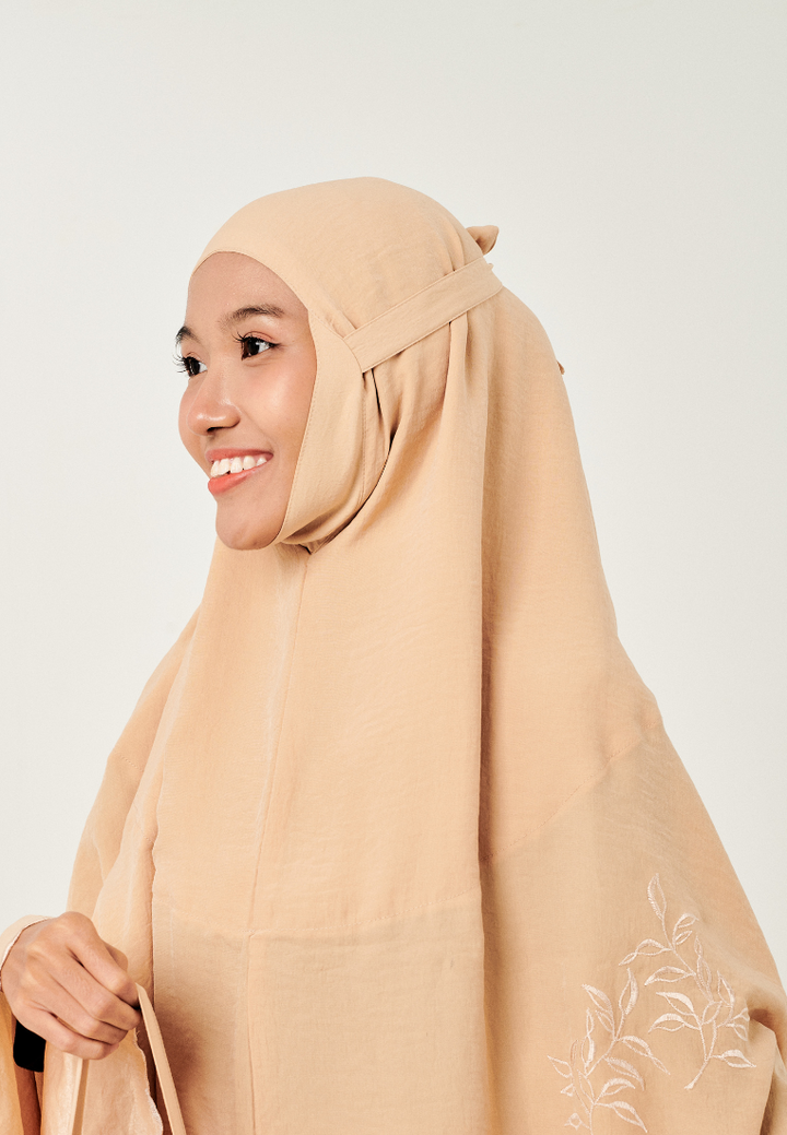 Zaahara : Nour Prayerwear Ironless