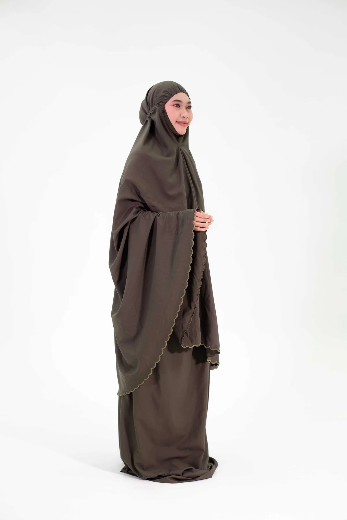 Zaahara : Sulam Sofia Lite Prayerwear