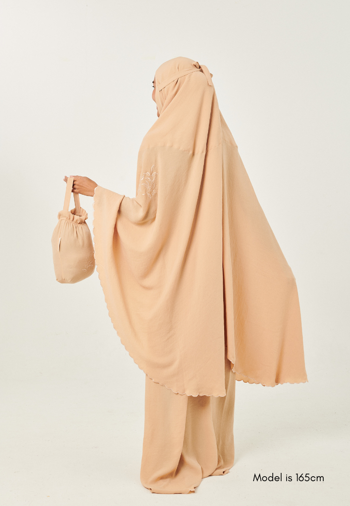 Zaahara : Nour Prayerwear Ironless