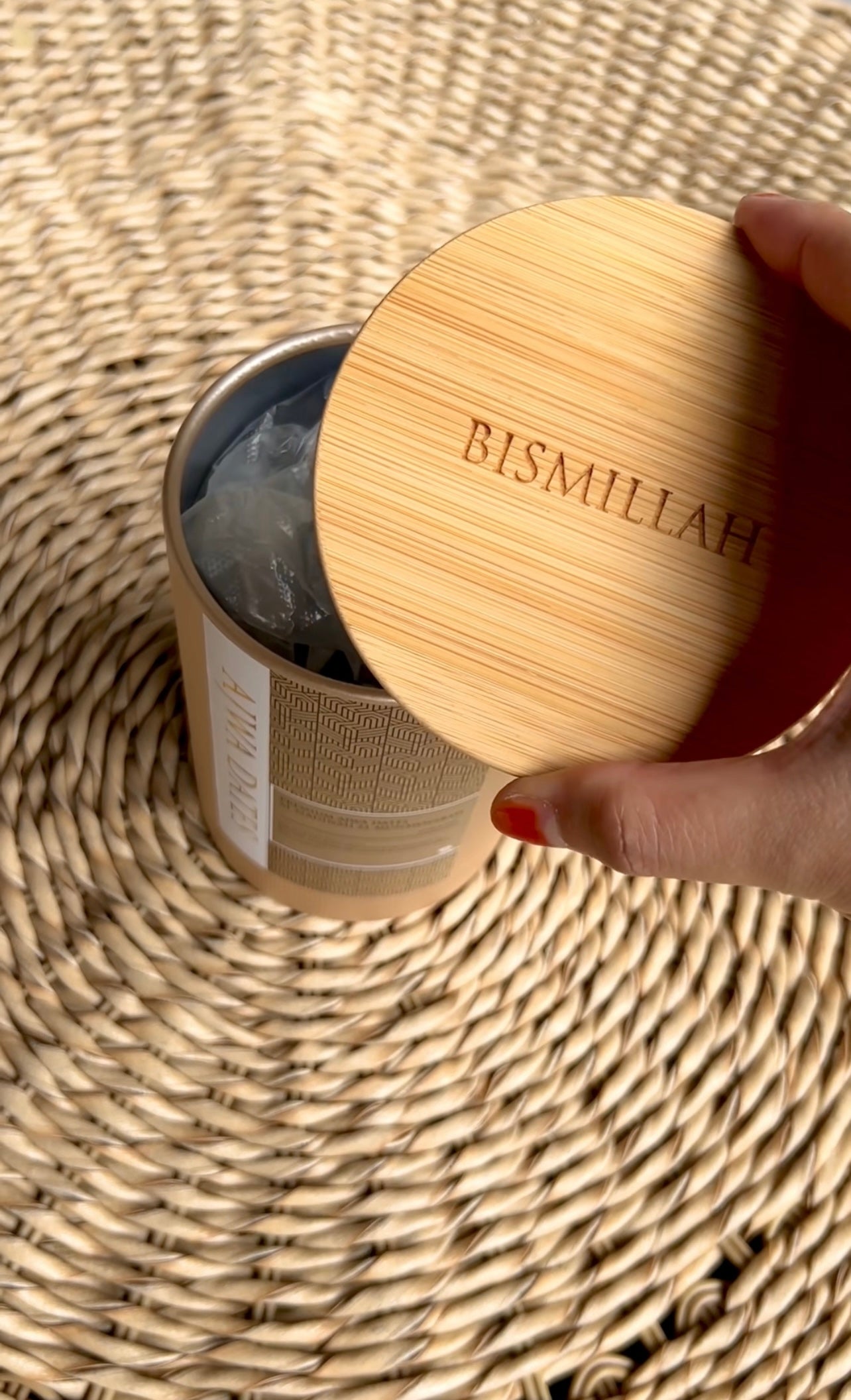 SWING SUROOR - Premium Ajwa Dates - Refillable Gift Set (500g)