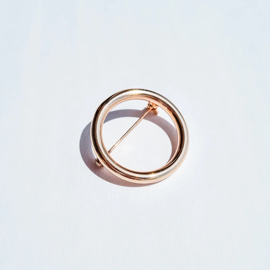 LADYN - Circle Brooch (4 colours)