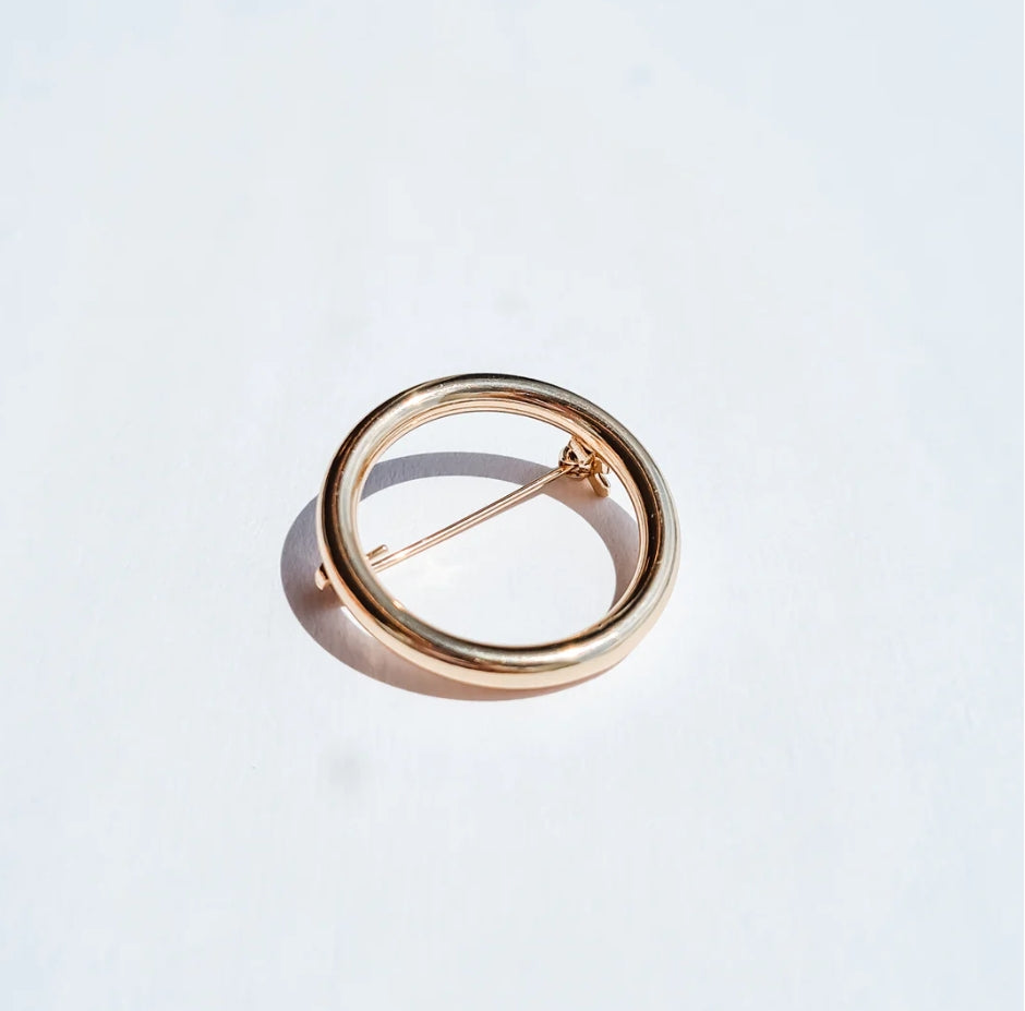 LADYN - Circle Brooch (4 colours)