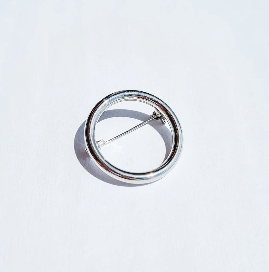 LADYN - Circle Brooch (4 colours)