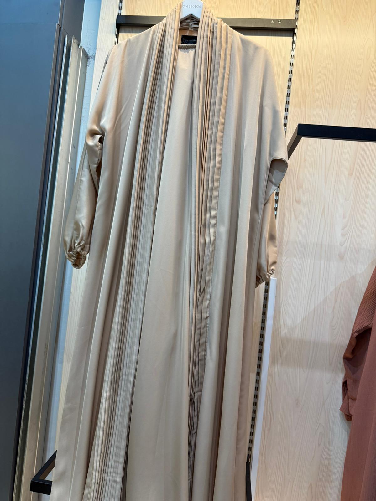 TMW Abaya - Pleats (2 Piece) (DC)