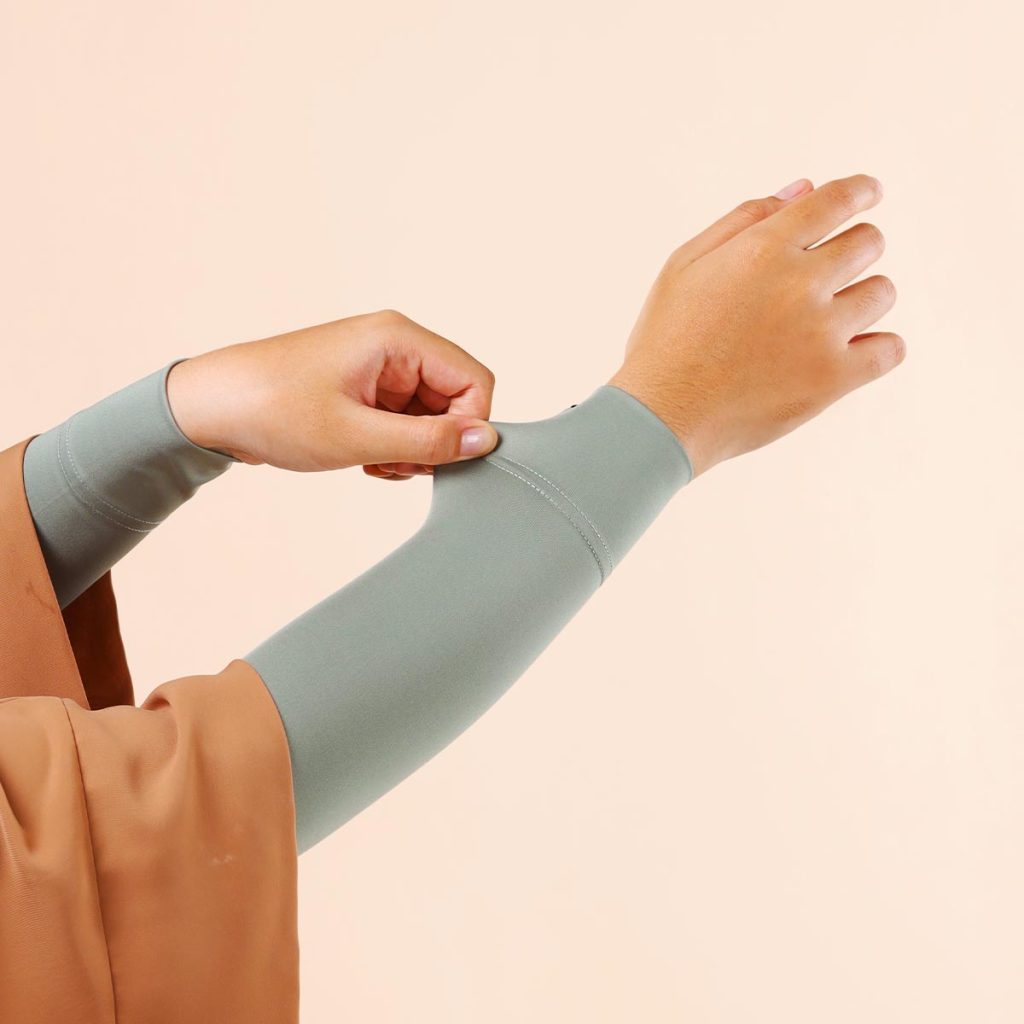 AMRU - Premium Hand Socks (12 Colours)