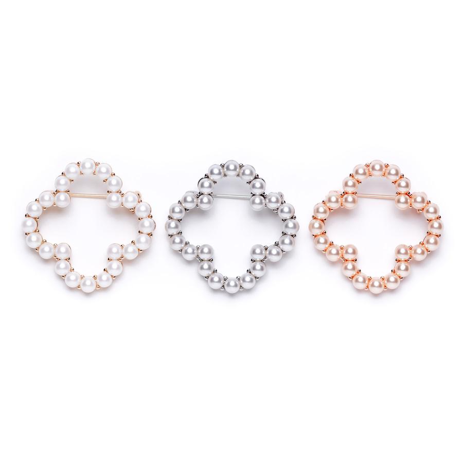 LADYN - Audrey Pearl Brooch - Clover