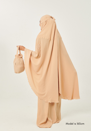 Zaahara Nour Prayerwear