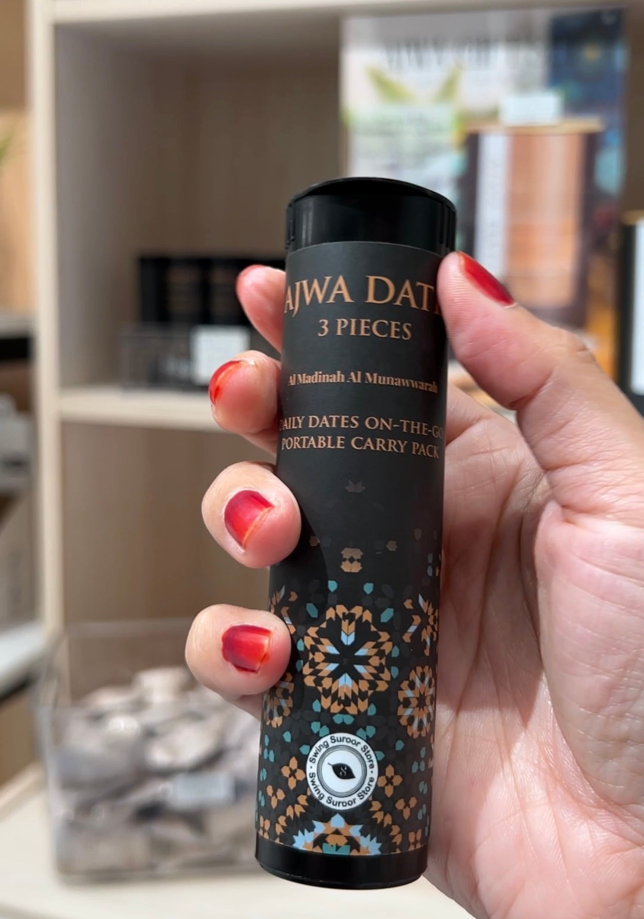 SWING SUROOR - Ajwa Dates On the Go : Pop-top lids. | Black (PRE-ORDER: Receive it in Mid Jan)