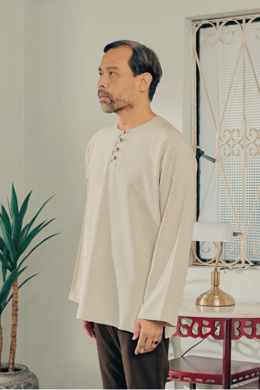 UMMA Kurta Jong in Mengkuang Beige