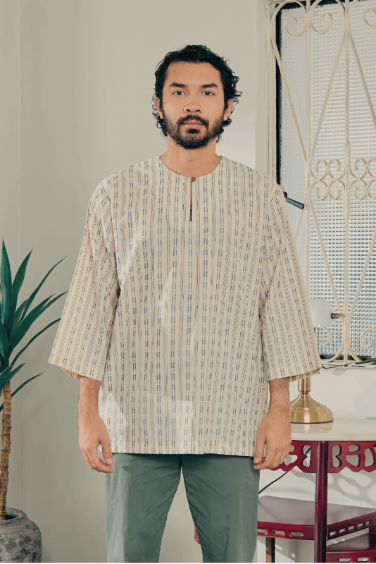 UMMA Kurta Buana in Kapur White