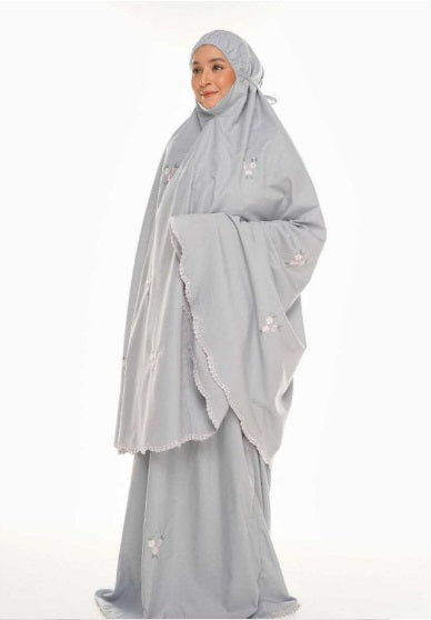 Noureen Saila Prayer Wear (DC)