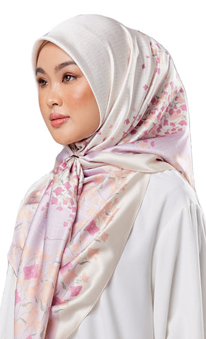 UMMA Bunga Kertas Matte Satin Square (DC)