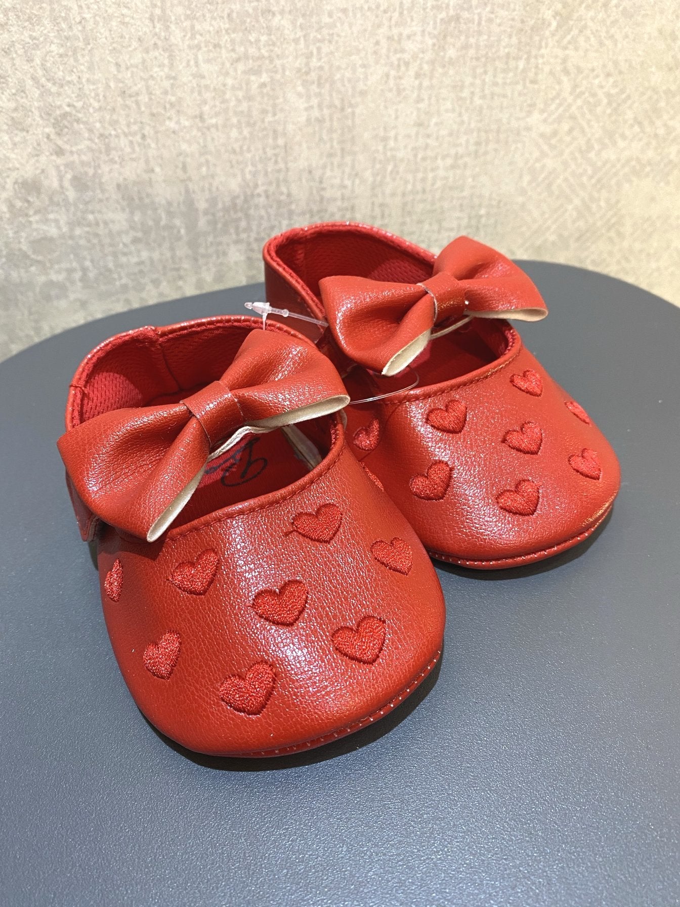 Red leather 2025 baby shoes