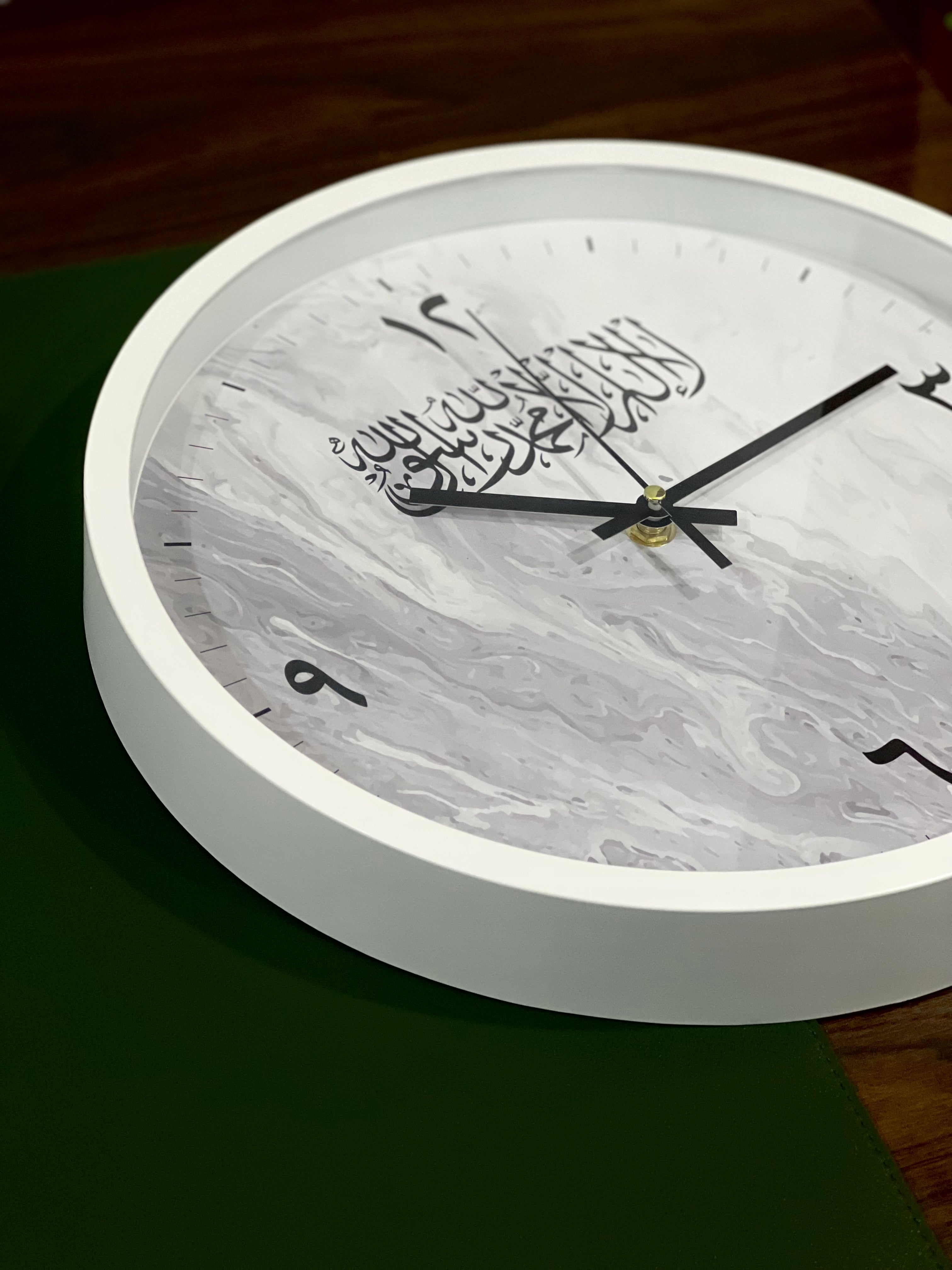 A09 Marble : Arabic Wall Clock