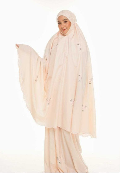 Noureen Saila Prayer Wear (DC)